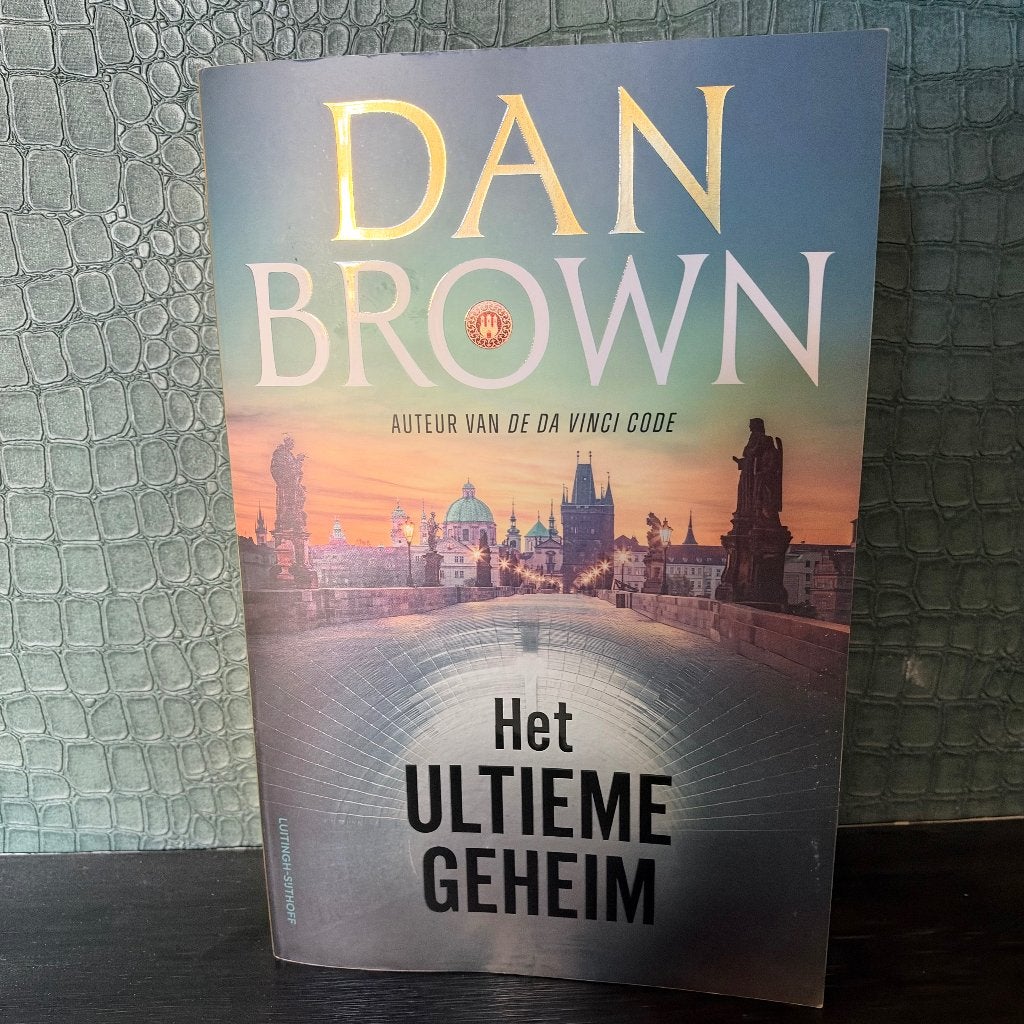 Dan Brown - Het ultieme geheim, Ophalen of Verzenden, Zo goed als nieuw, Dan Brown, Nederland