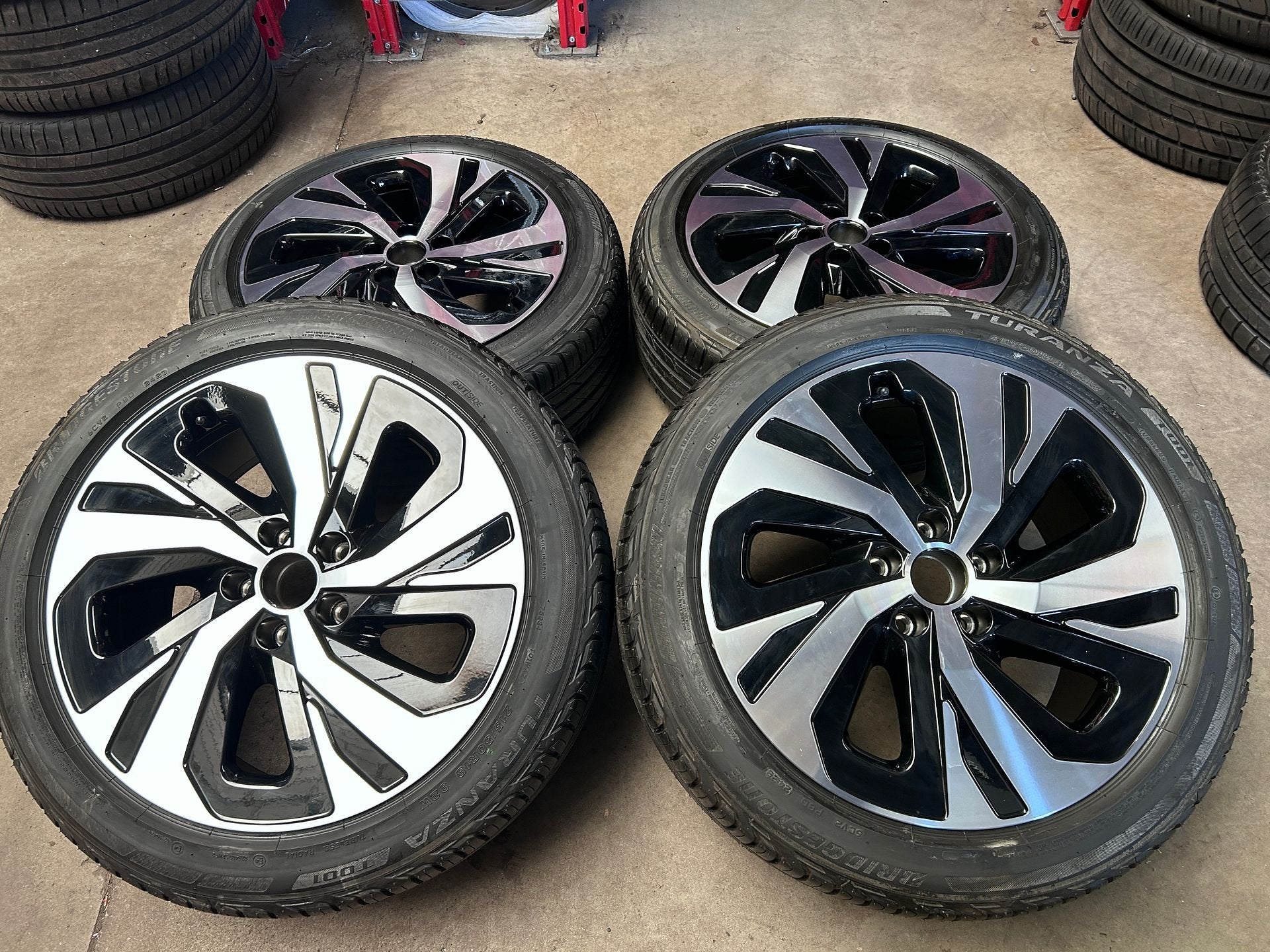 18 inch originele Falun velgen + zomerbanden VW  T-roc, Auto-onderdelen, 18 inch, -, -, Banden en Velgen