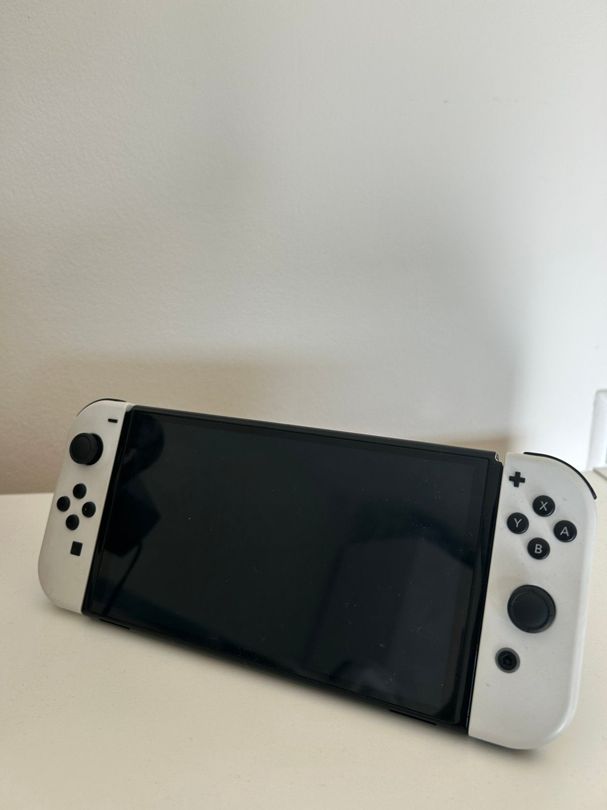 Nintendo switch oled(mag ook ruilen voor playstation portal), Spelcomputers en Games, Spelcomputers | Nintendo Switch, Ophalen of Verzenden