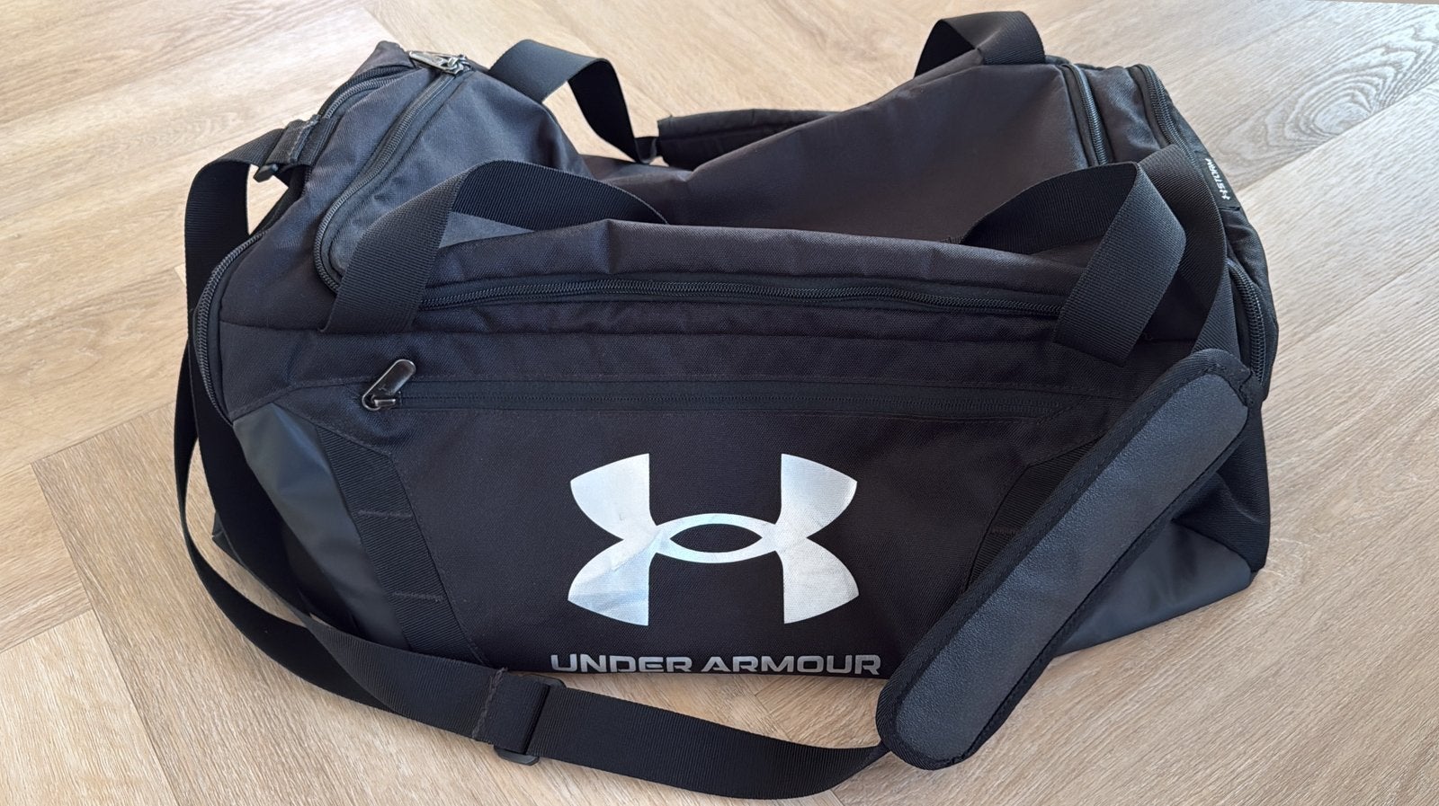 Under Armour sporttas medium UNDENIABLE 5.0 zwart NIEUW, Ophalen of Verzenden, Nieuw