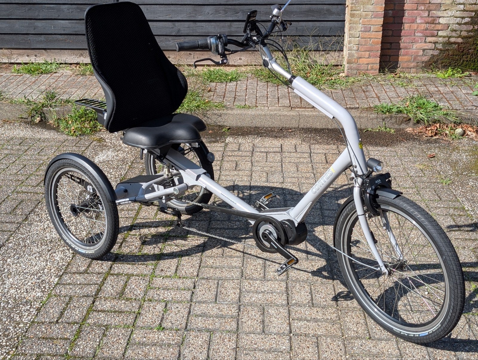 Huka Cortes driewieler met middenmotor 2022, 670 km, Fietsen en Brommers, Ophalen, Zo goed als nieuw, Schijfrem, Huka