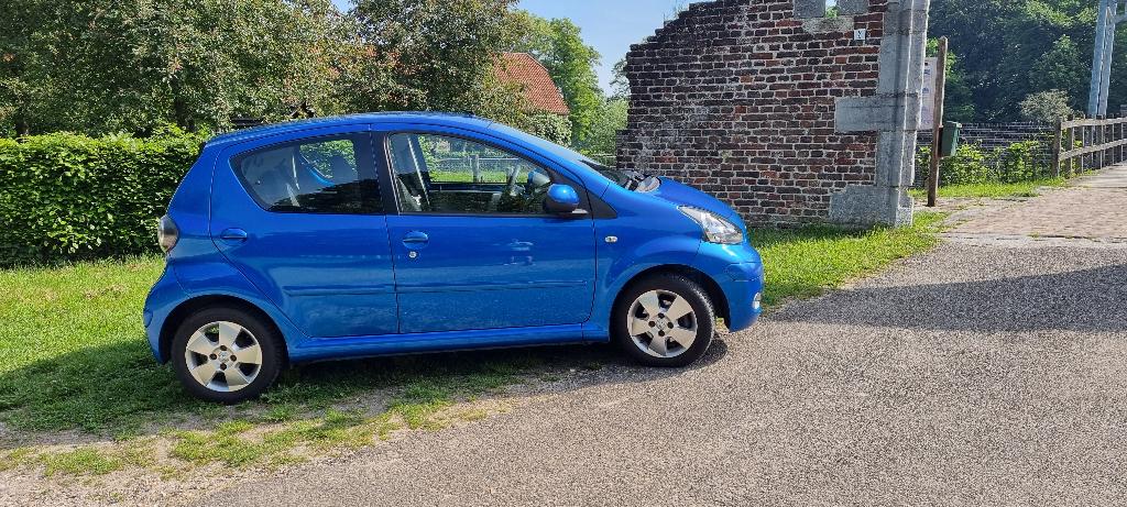 Nette Toyota Aygo 1.0 12V Vvt-i 5DRS 2009 Blauw, Voorwielaandrijving, Stof, Zwart, 68 pk