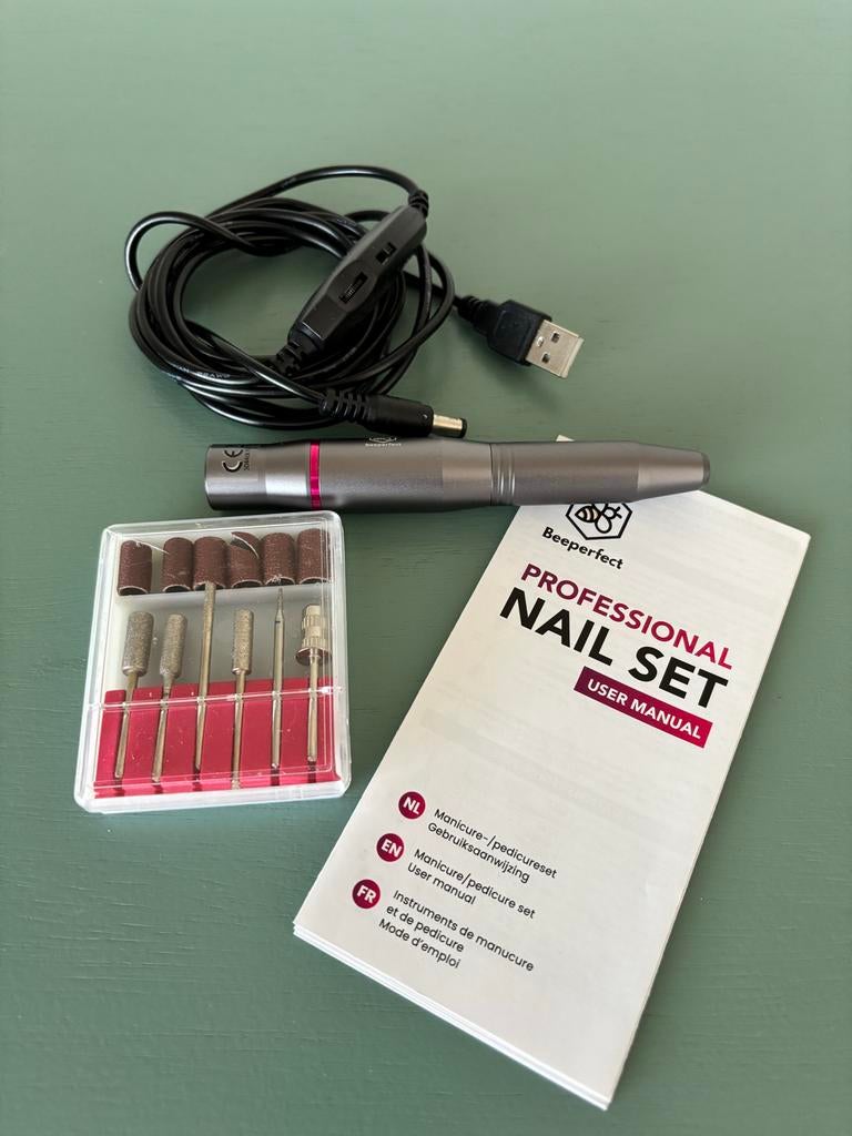 Manicure / Pedicure nagelfrees voor onderweg/thuis, Ophalen of Verzenden, Zo goed als nieuw, Overige typen