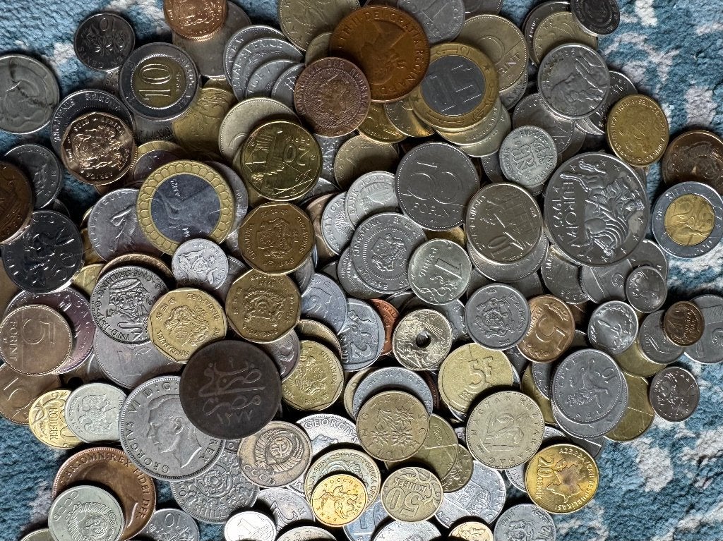 Iets meer dan 1,2 kilo munten ook zilver, Ophalen of Verzenden, Buitenland, Munten