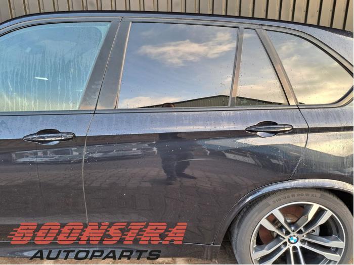 Portier 4Deurs links-achter van een BMW X5 (X5 13-) (S34), Gebruikt, -, Deur, -