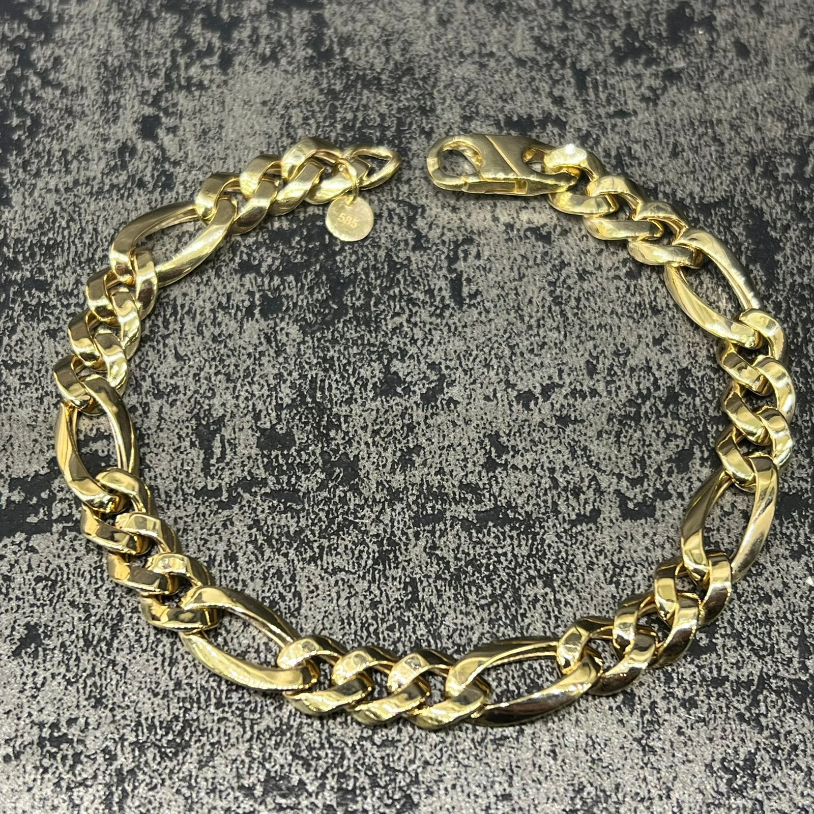 14 karaat gouden armband figaro schakel, Ophalen of Verzenden, Zo goed als nieuw, Goud