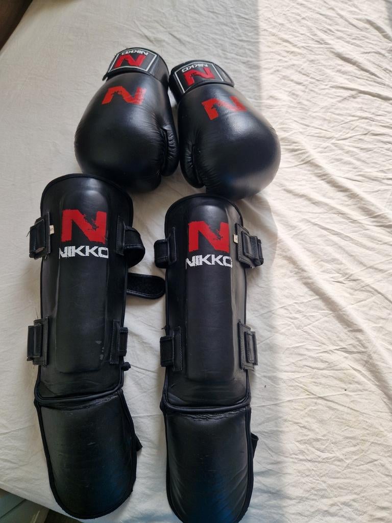 Nikko handschoenen en scheenbeschermers, Maat XS of kleiner, Ophalen of Verzenden, Overige