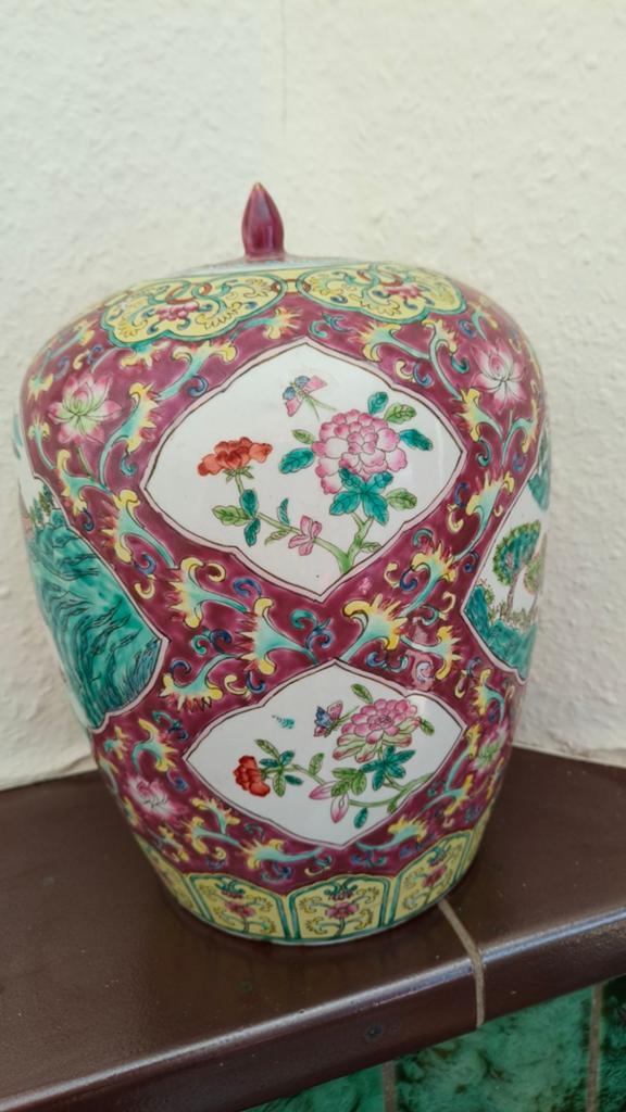 Grote handbeschilderde Chinese pot, Ophalen