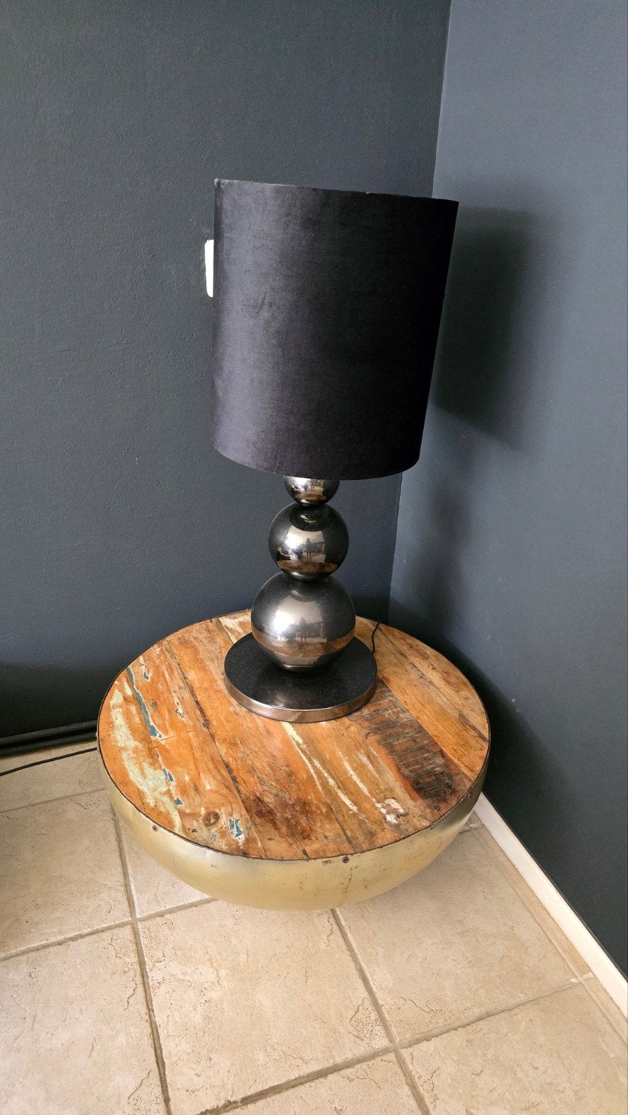 Zilveren lamp met zwarte velourse kap, 86 cm hoog, Ophalen of Verzenden, Gebruikt, Stof, 75 cm of meer