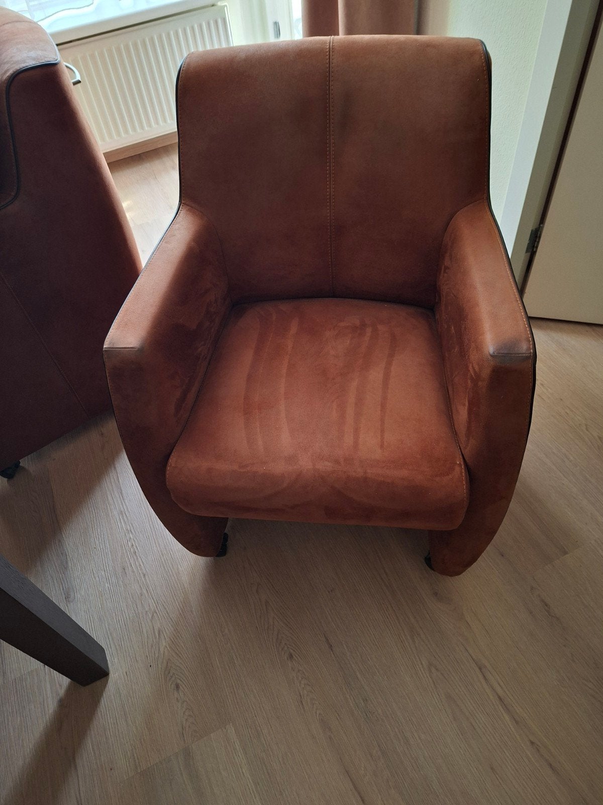 6  bruine eetkamerstoelen  nubuck leer, Ophalen, Gebruikt, Minder dan 75 cm, Leer