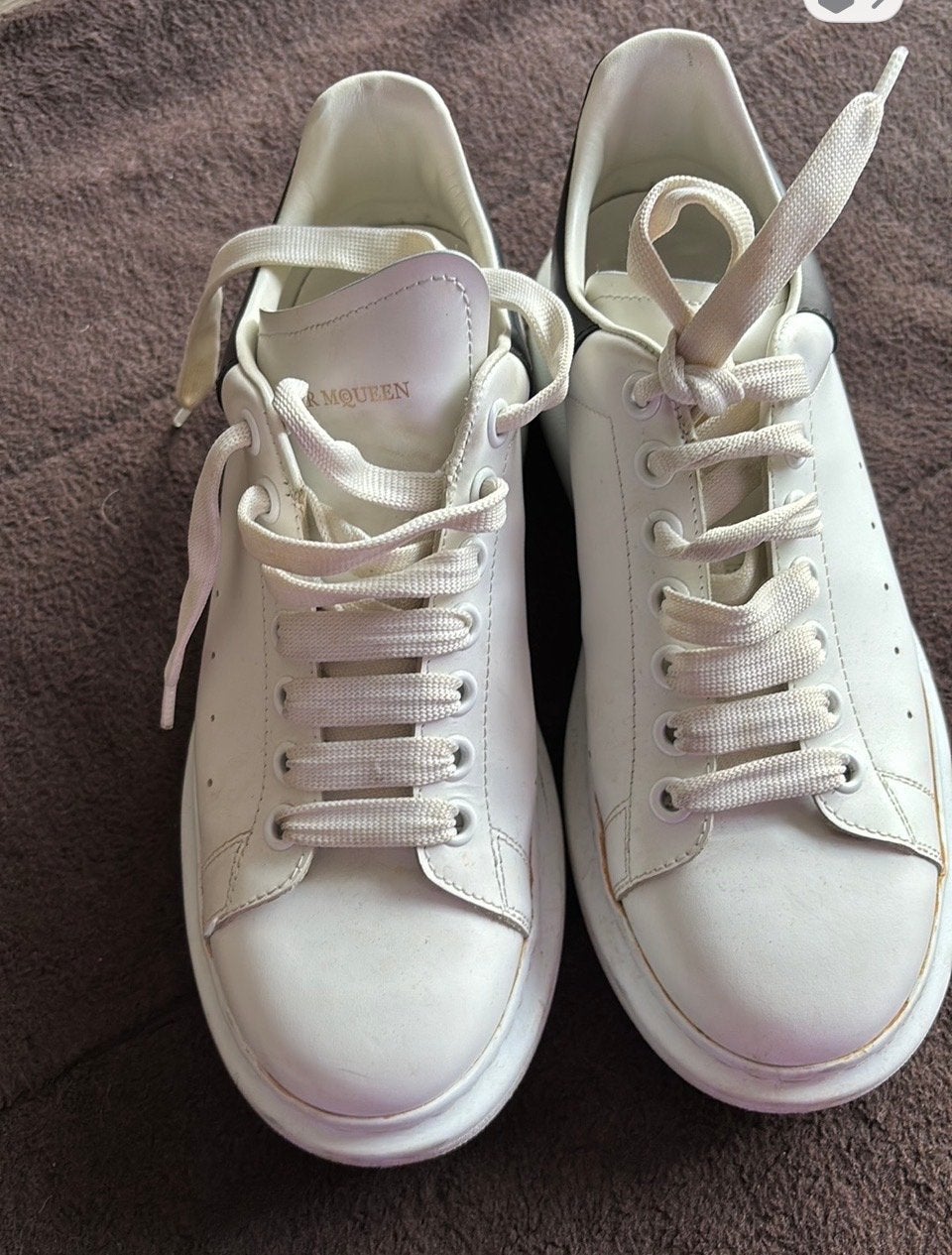 Alexander McQueen Oversized Sneakers - Wit/Zwart, Wit, Ophalen of Verzenden, Sneakers of Gympen, Zo goed als nieuw