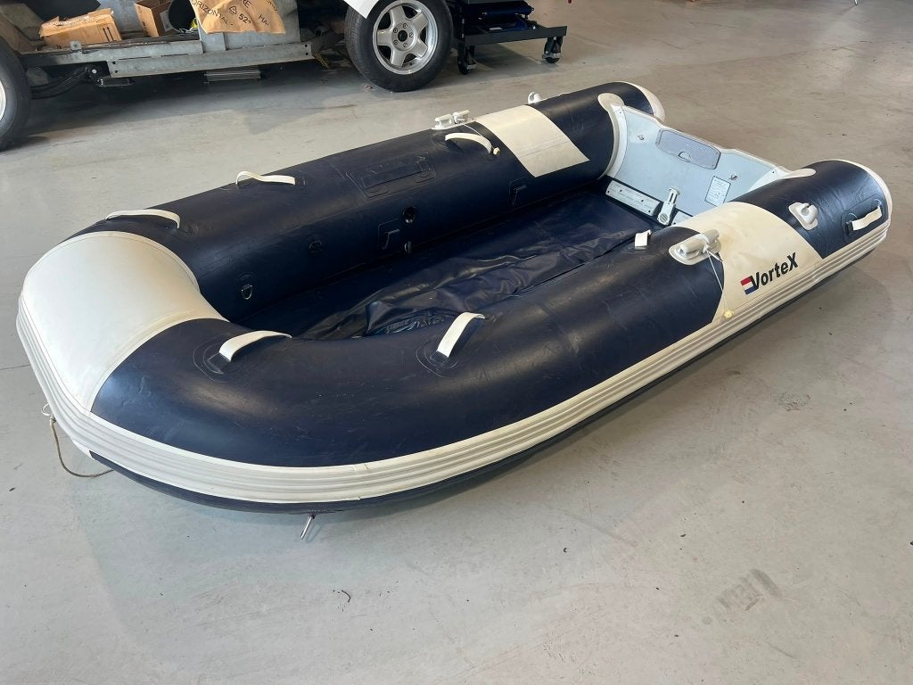 Vortex Rubberboot + Yamaha 4 PK Buitenboordmotor, Watersport en Boten, Ophalen, Vortex, Zo goed als nieuw, 2 m