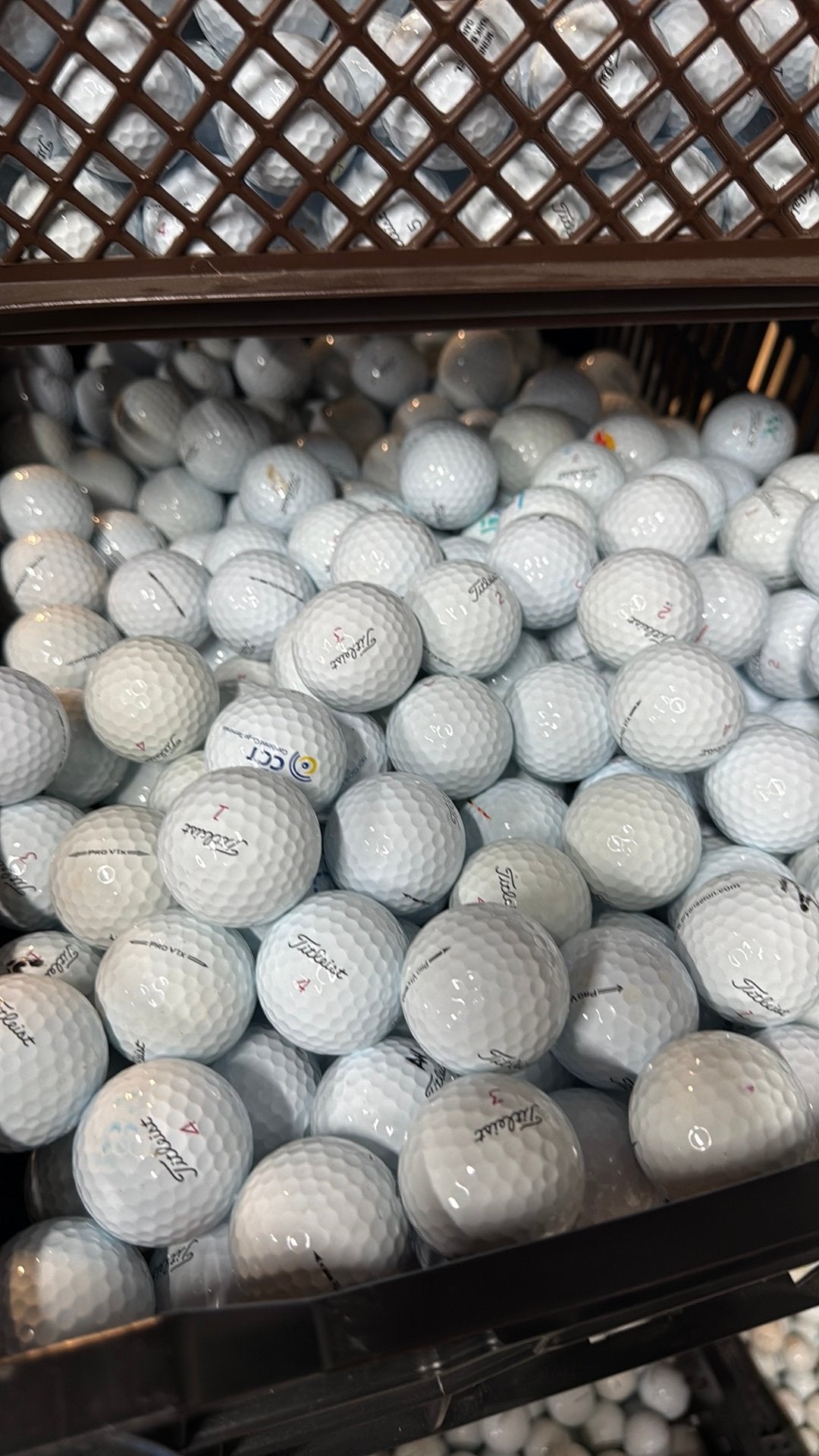 100 Titleist Pro v1x AAAA, Ophalen of Verzenden, Zo goed als nieuw, Bal(len)