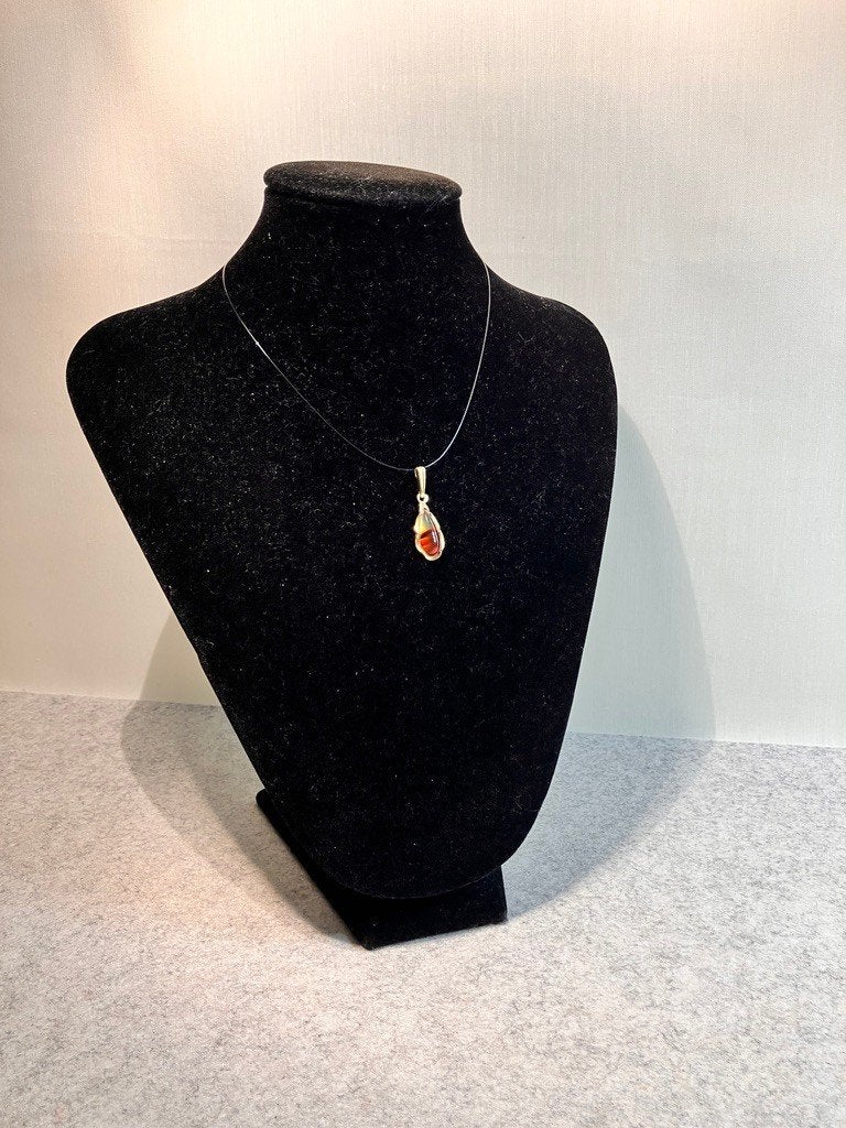14k gouden hanger met gebande agaat cabochon, Gebruikt, Overige voorstellingen, Verzenden, Met edelsteen