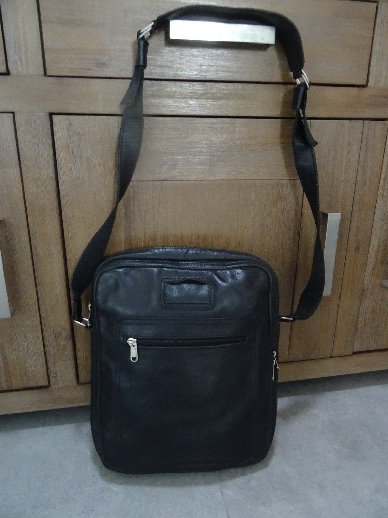 Leren heren schoudertas tablet tas leer laptop tas zwart, Sieraden, Tassen en Uiterlijk, Overige merken, Zwart, Ophalen of Verzenden