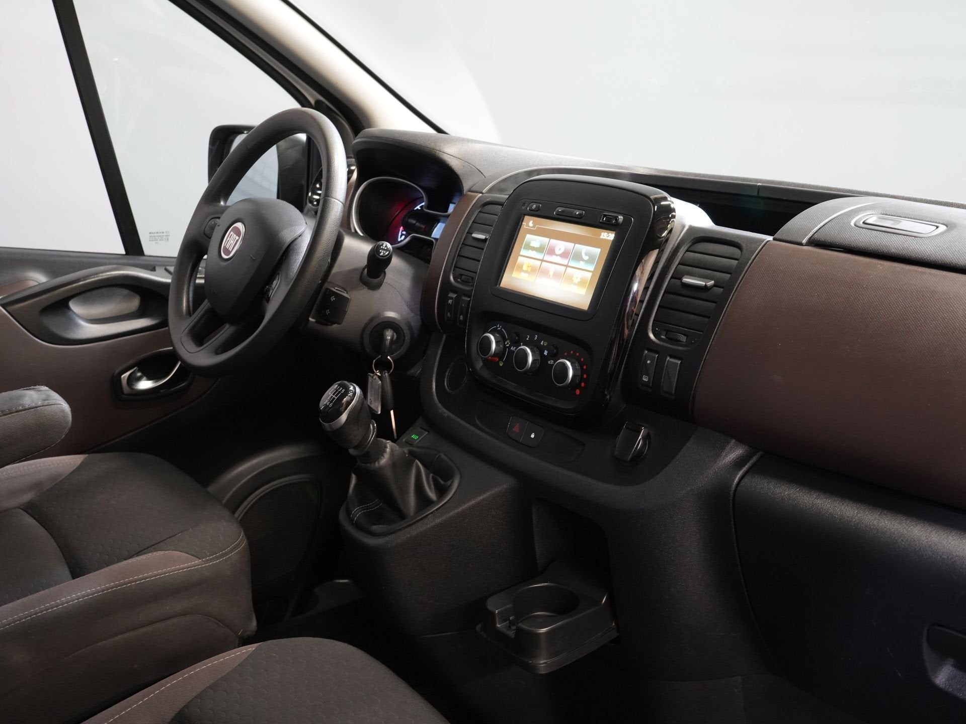 Fiat Talento 2.0 MJ 120 pk Navi/ Airco/ Cruise/ Imperiaal/ P, Voorwielaandrijving, Stof, Gebruikt, Euro 6