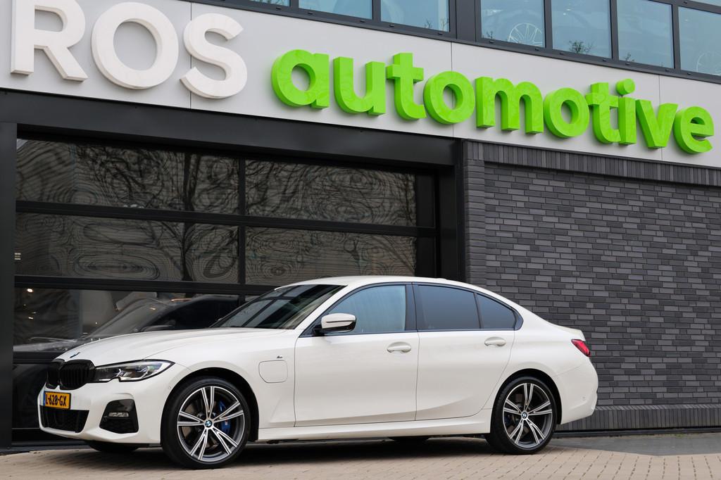 BMW 3-serie 330e Business Edition Plus | BTW | NAP | M-SPORT, Auto's, Automaat, 1998 cc, Gebruikt, 4 cilinders