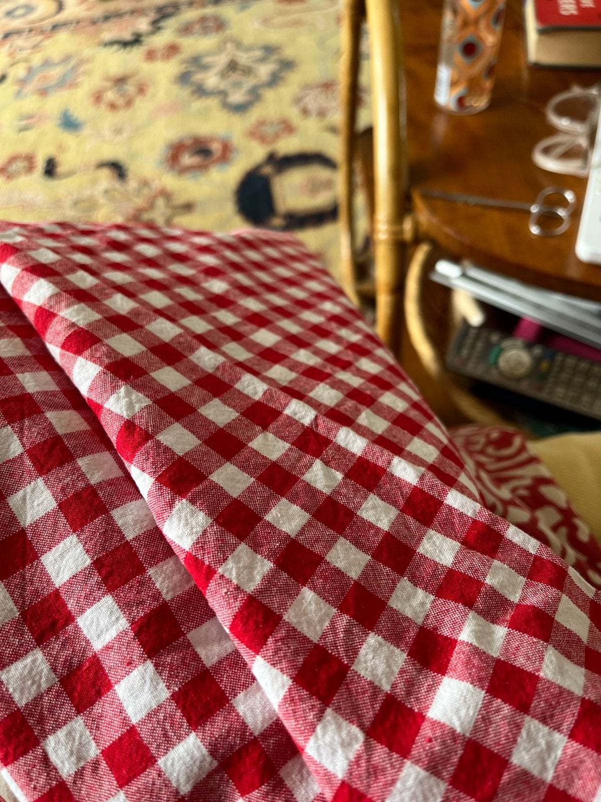 Roodwit geblokt tafelkleedje 112x90 cm - Vintage, Gebruikt, Ophalen of Verzenden, Meerkleurig, Rechthoek