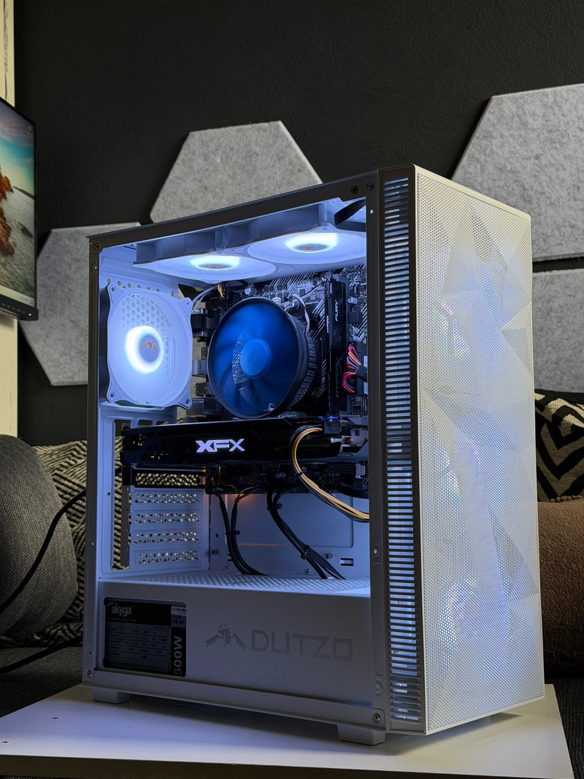 Budget RGB Game PC | Ryzen 7 | RX 480 8GB | 16GB DDR4 SSD, -, -, Ophalen of Verzenden, Zo goed als nieuw
