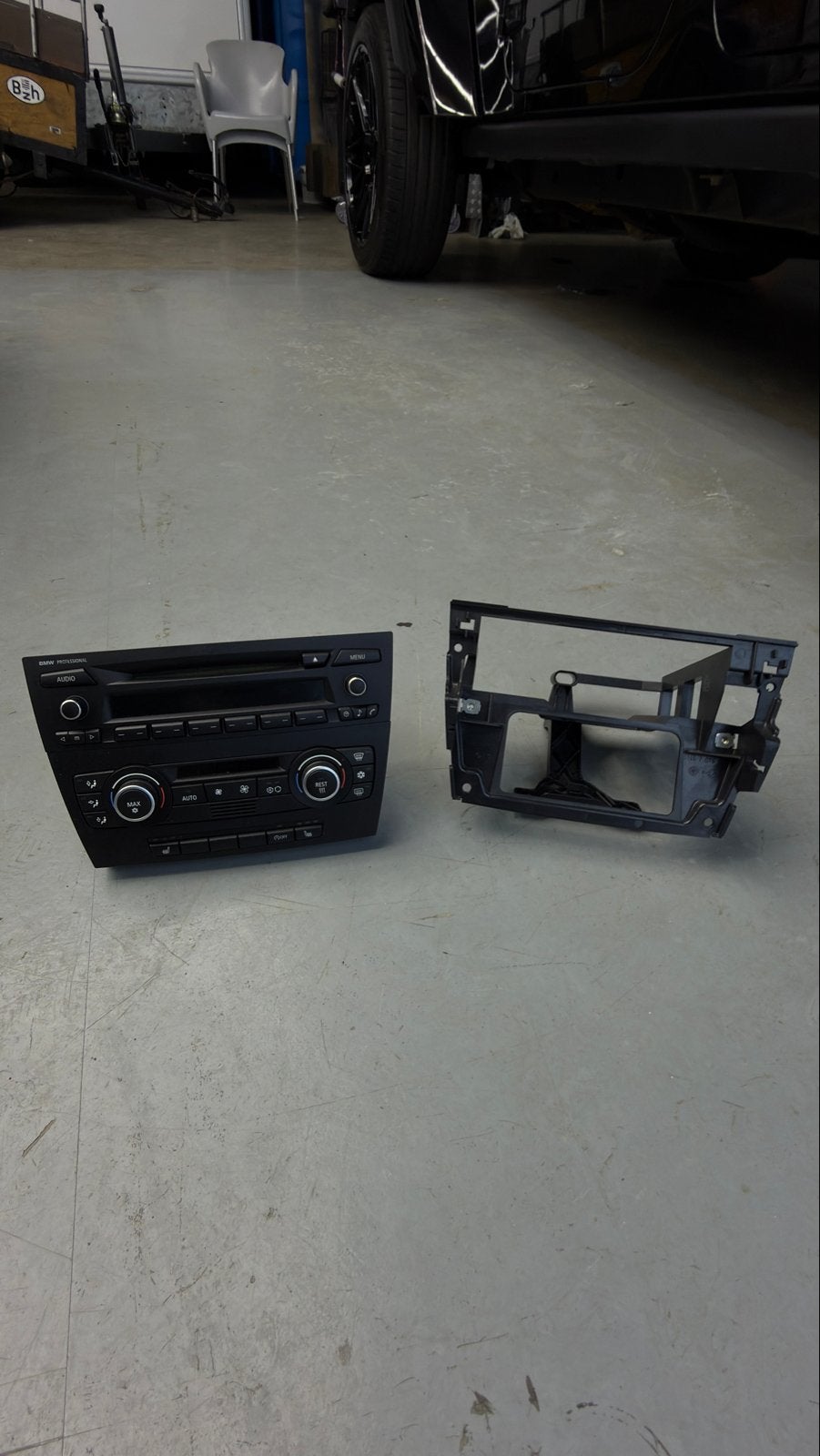 BMW Radio/CD-speler met bedieningspaneel en frame CIC, Ophalen of Verzenden, Gebruikt, BMW