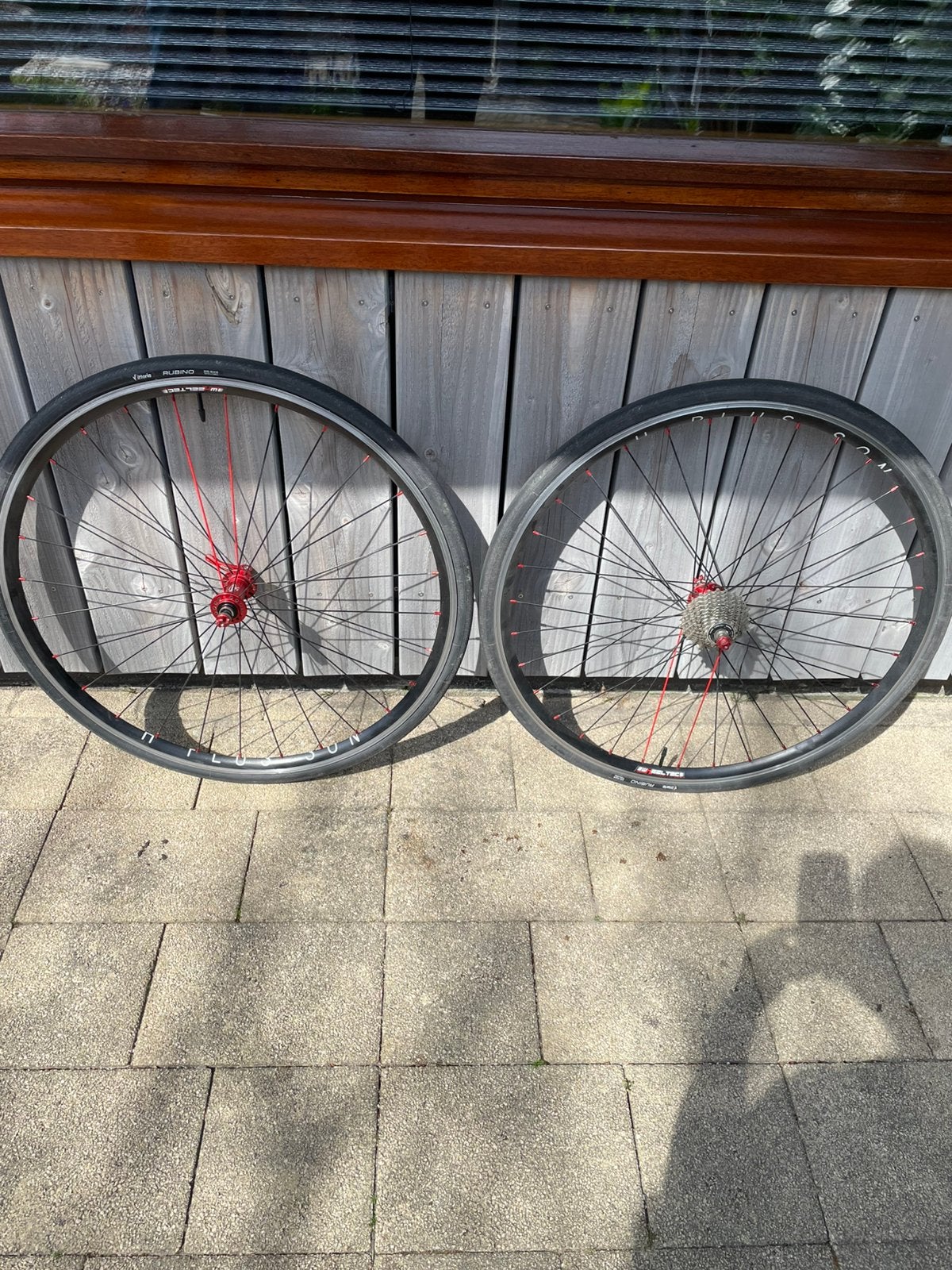 TK: Handgespaakte wielen (wheel-TEC) incl.cassette/ ZGAN, Fietsen en Brommers, Fietsonderdelen, Ophalen, Zo goed als nieuw, Racefiets