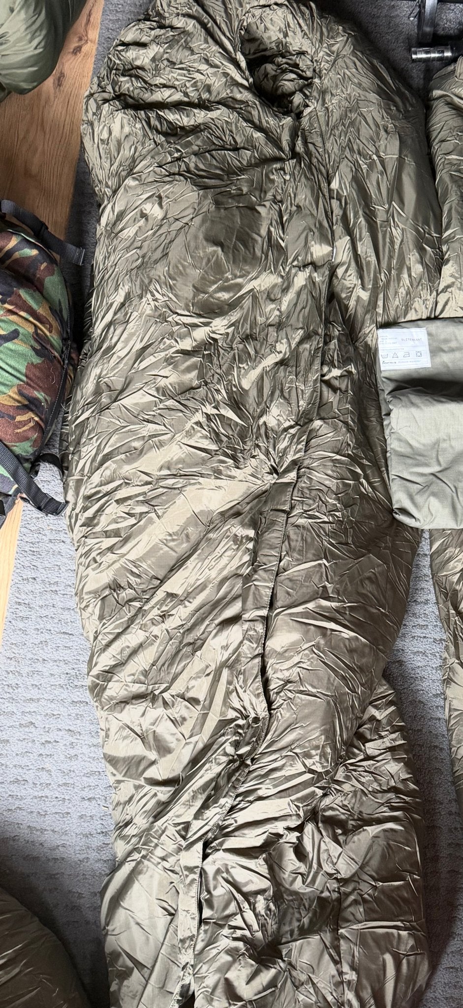 Militaire slaapzak maat M met lakenzak en foudraal, Ophalen of Verzenden, Zo goed als nieuw