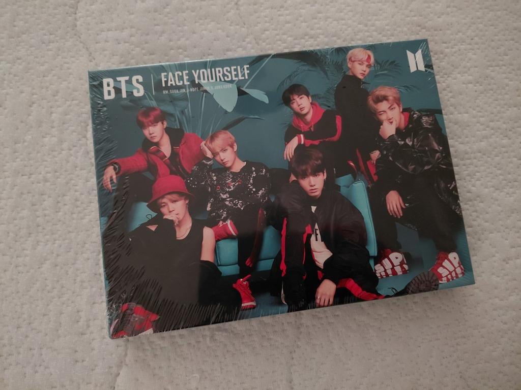BTS - Face Yourself CD + Blu-Ray, Ophalen of Verzenden, Nieuw in verpakking, Poprock