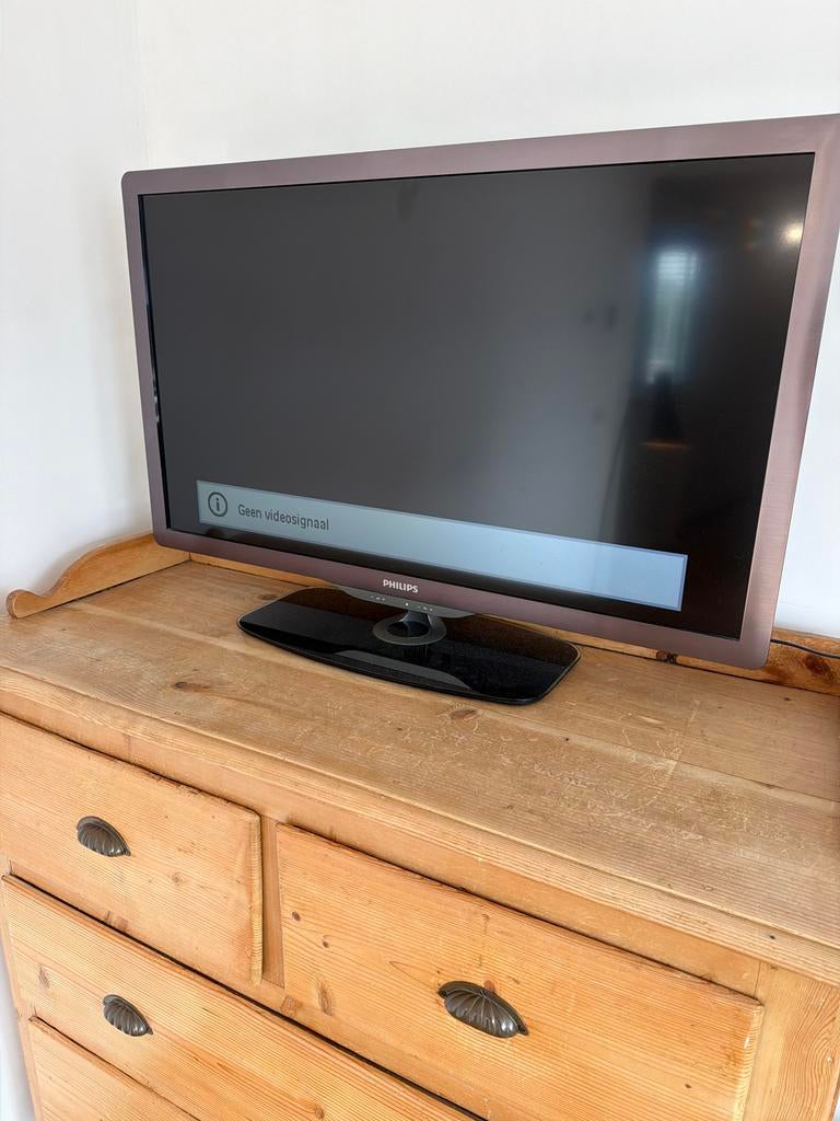 Philips 37PFL6606H/12 LCD TV - 94 cm (37 inch), Ophalen, Gebruikt, 50 tot 100 cm, Minder dan 25 cm