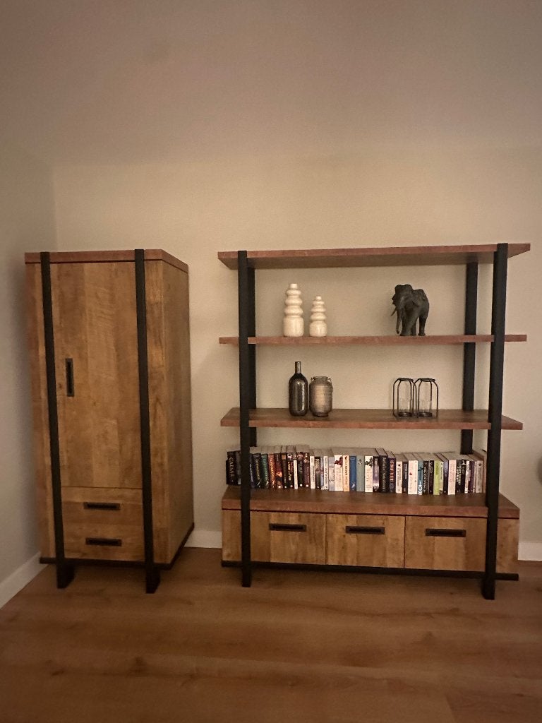 Kast, 150 tot 200 cm, Met lade(s), Ophalen of Verzenden, Zo goed als nieuw