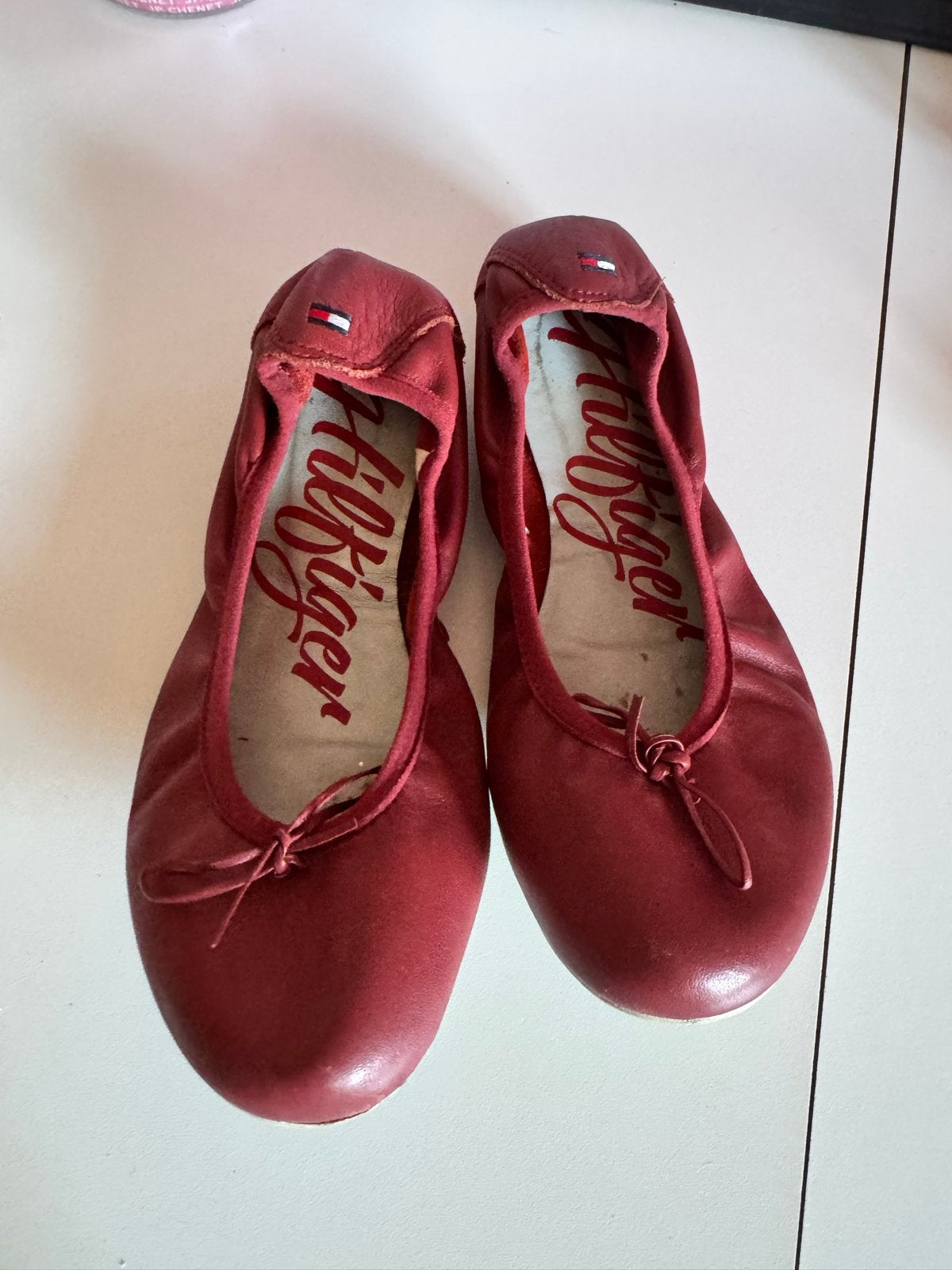 Tommy Hilfiger Ballerina's - Maat 37, Ophalen of Verzenden, Gedragen, Rood, Ballerina's