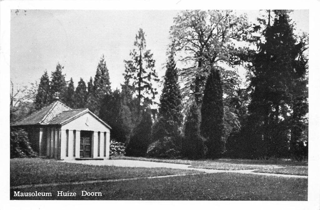 388-408-057 Doorn Mausoleum, Verzenden, Voor 1920, Utrecht