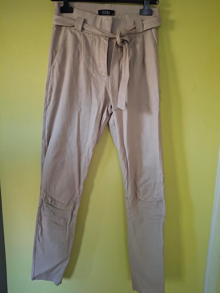 Ibana beige leren broek model Paula mooi soepel leer maat 36, Kleding | Dames, Broeken en Pantalons, Beige, Ophalen of Verzenden