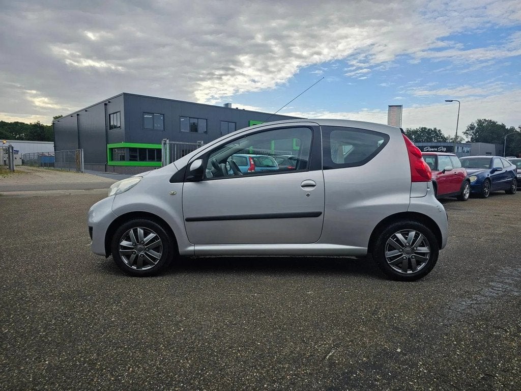 Peugeot 107 1.0-12V Sublime, Voorwielaandrijving, Stof, Gebruikt, Zwart