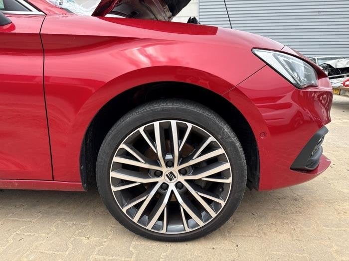 Scherm rechts-voor van een Seat Leon (L0X1), Gebruikt, -, -, Ophalen of Verzenden