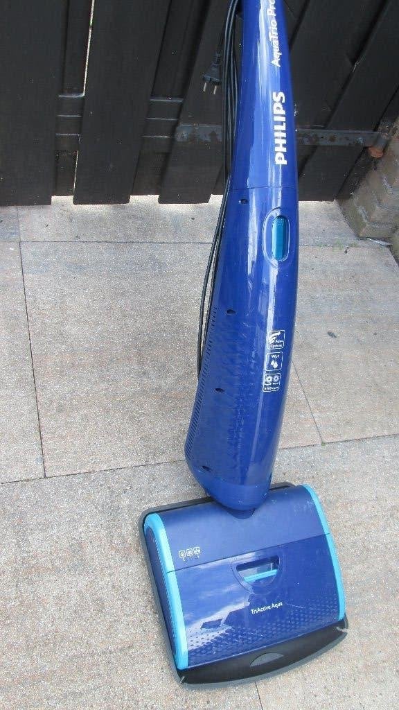 Philips Aqua Trio Pro Nat en droogzuiger, Stille werking, Philips, Zo goed als nieuw, Minder dan 1200 watt