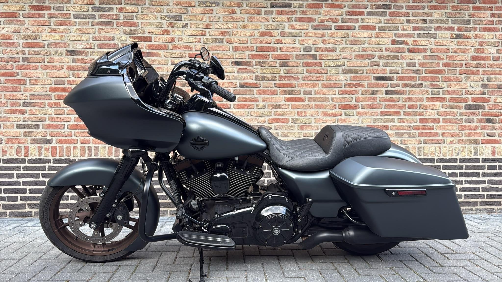 Harley Davidson 103 FLTRXS Road Glide CVO Roadglide Special, Laan van Vredenoord 33
2289 DA  Rijswijk, NL, 1690 cc, H-DCUSTOMERSERVICE@Harley-Davidson.com