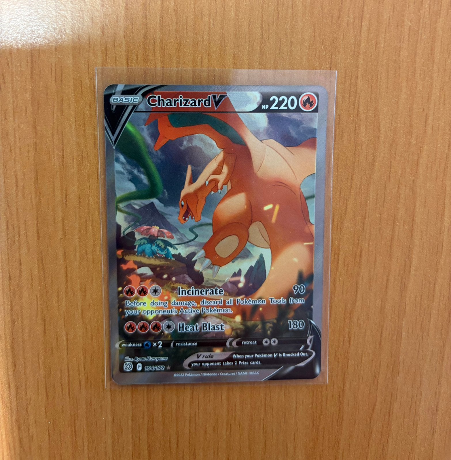 Charizard V 154 - Brilliant stars Pokemon kaart, Ophalen, Zo goed als nieuw
