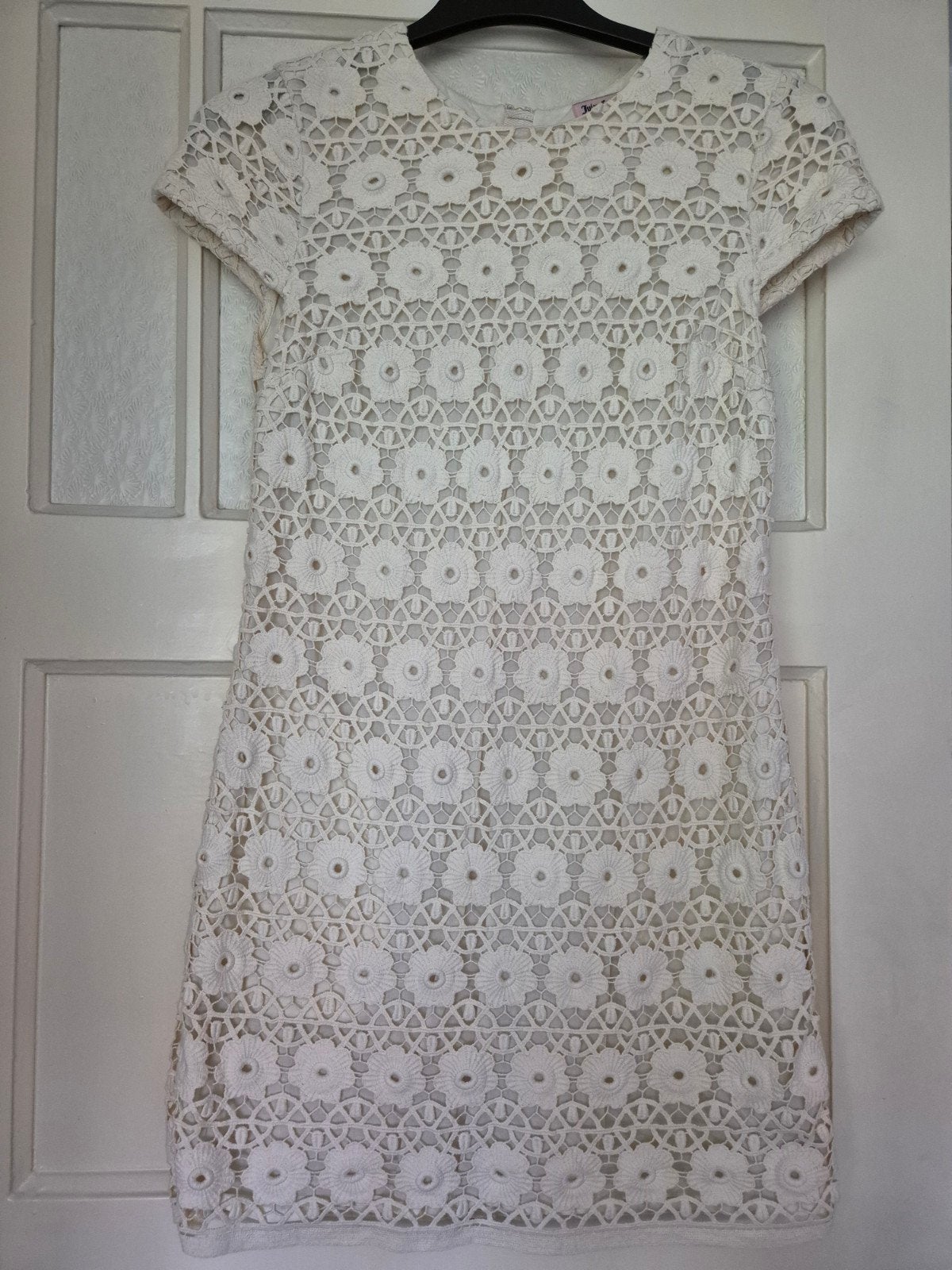 Juicy Couture Kanten Jurk - Crème Wit, Kleding | Dames, Jurken, Zo goed als nieuw, Maat 36 (S), Wit, Boven de knie, Ophalen of Verzenden