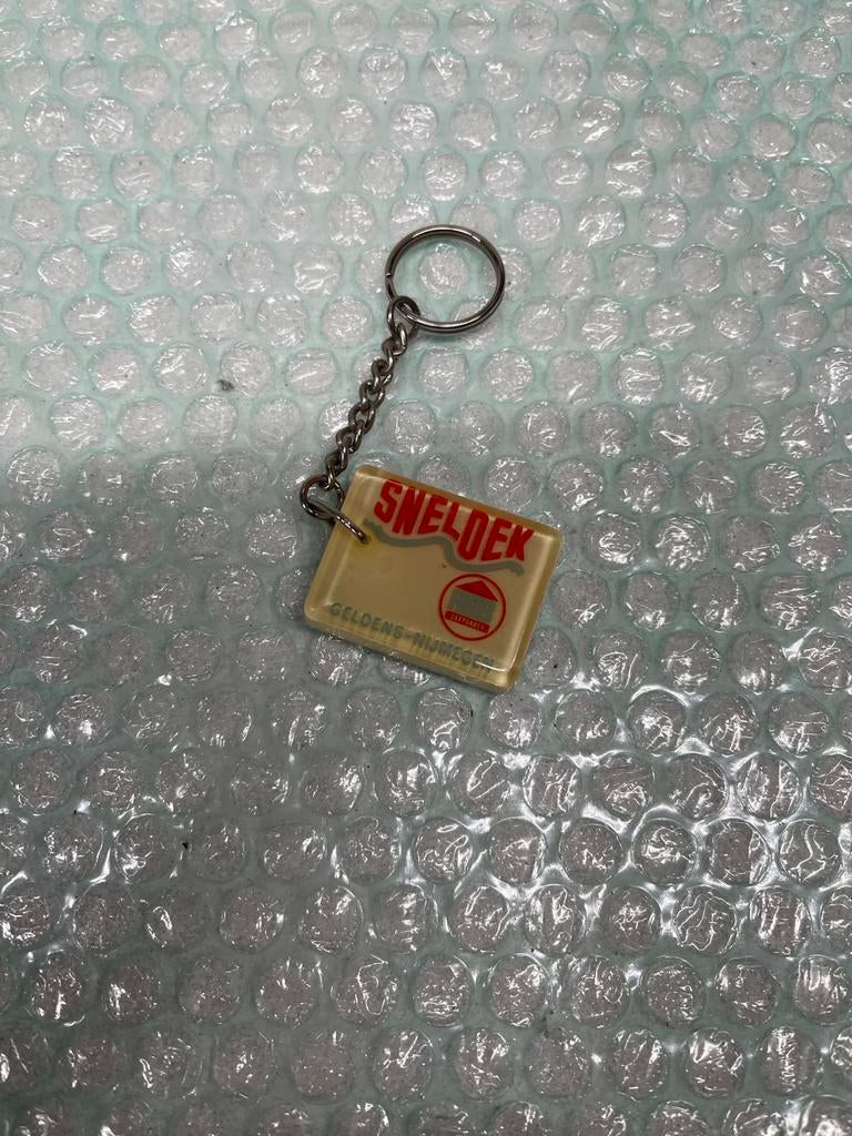 Vintage sleutelhanger Sneldek Geldens-Nijmegen, Ophalen of Verzenden, Gebruikt, Merk