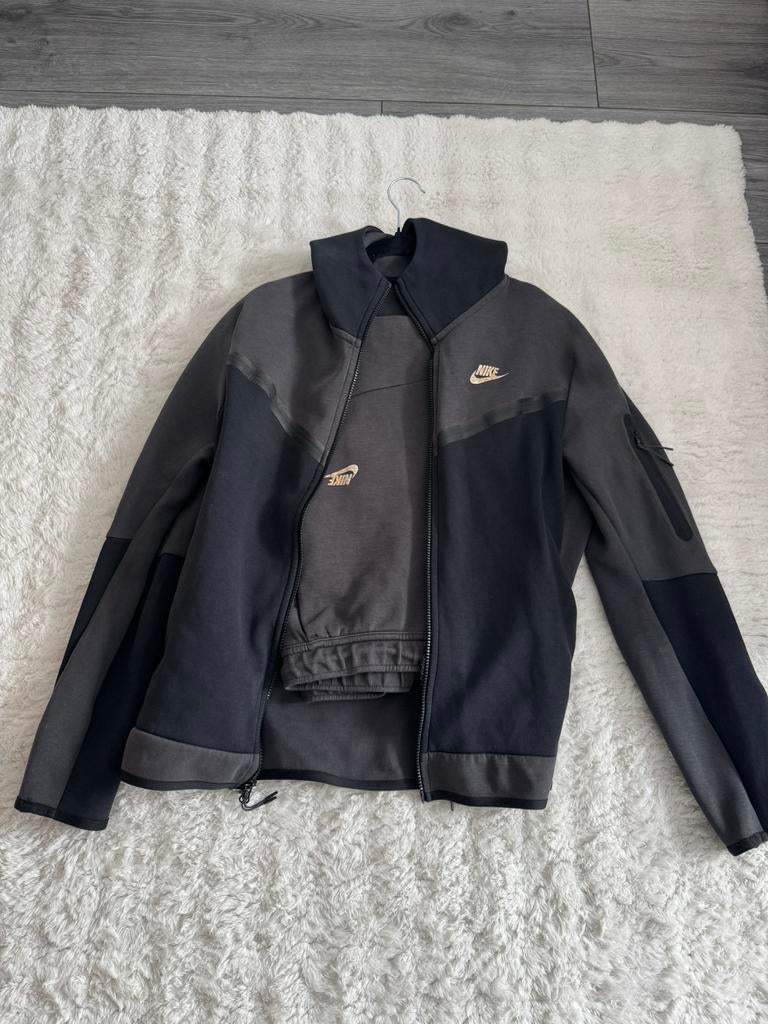 Nike Tech Fleece zwart, Kleding | Heren, Sportkleding, Ophalen of Verzenden, Zo goed als nieuw, Zwart, Algemeen