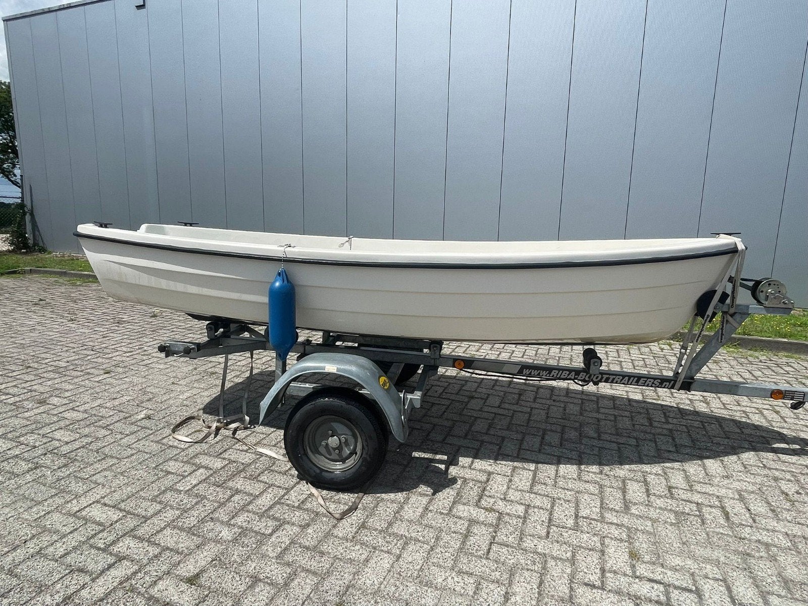 Kleine boot met trailer en 3.5 PK Mercury buitenboordmotor, Watersport en Boten, Motorboten en Motorjachten, Ophalen