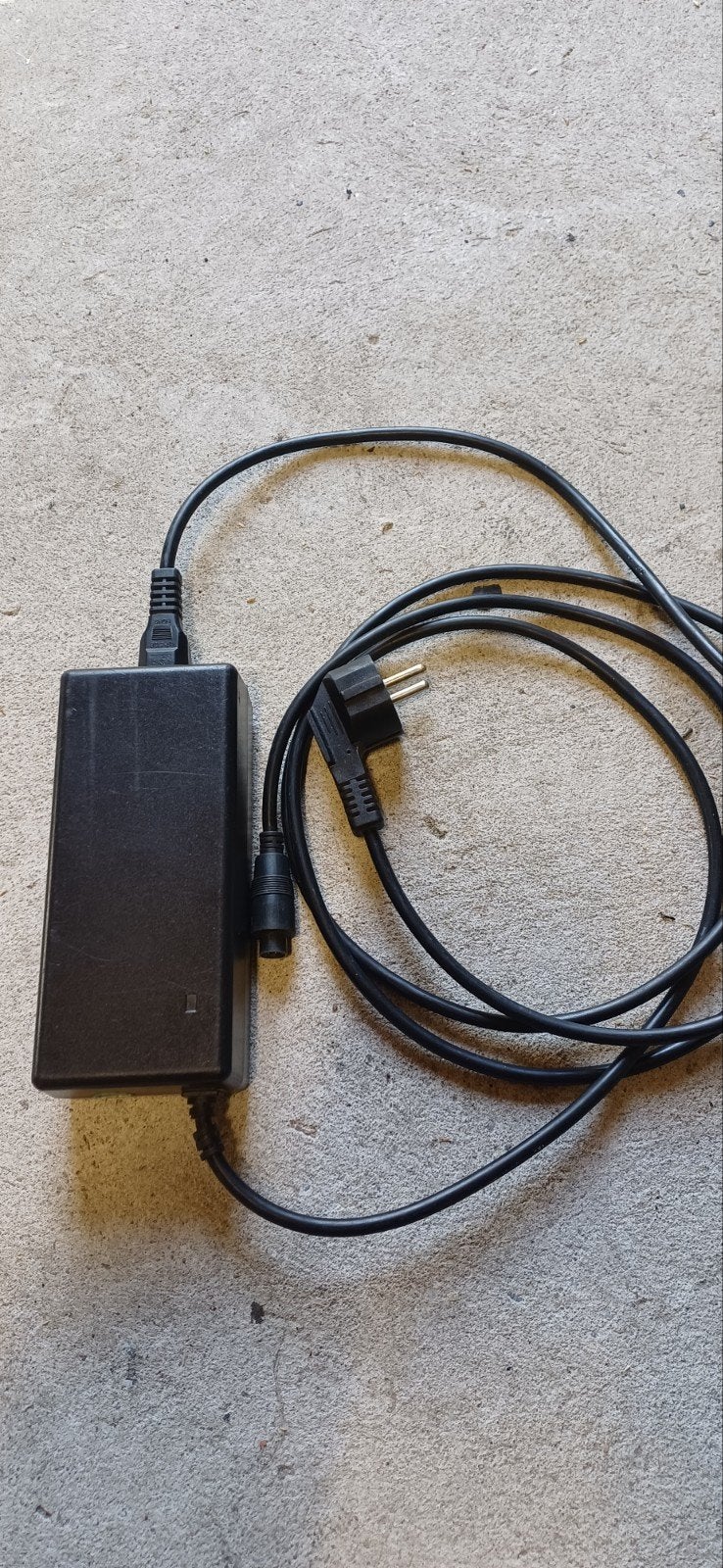 acculader elektrische fiets Sparta Batavus etc, Ophalen, Gebruikt