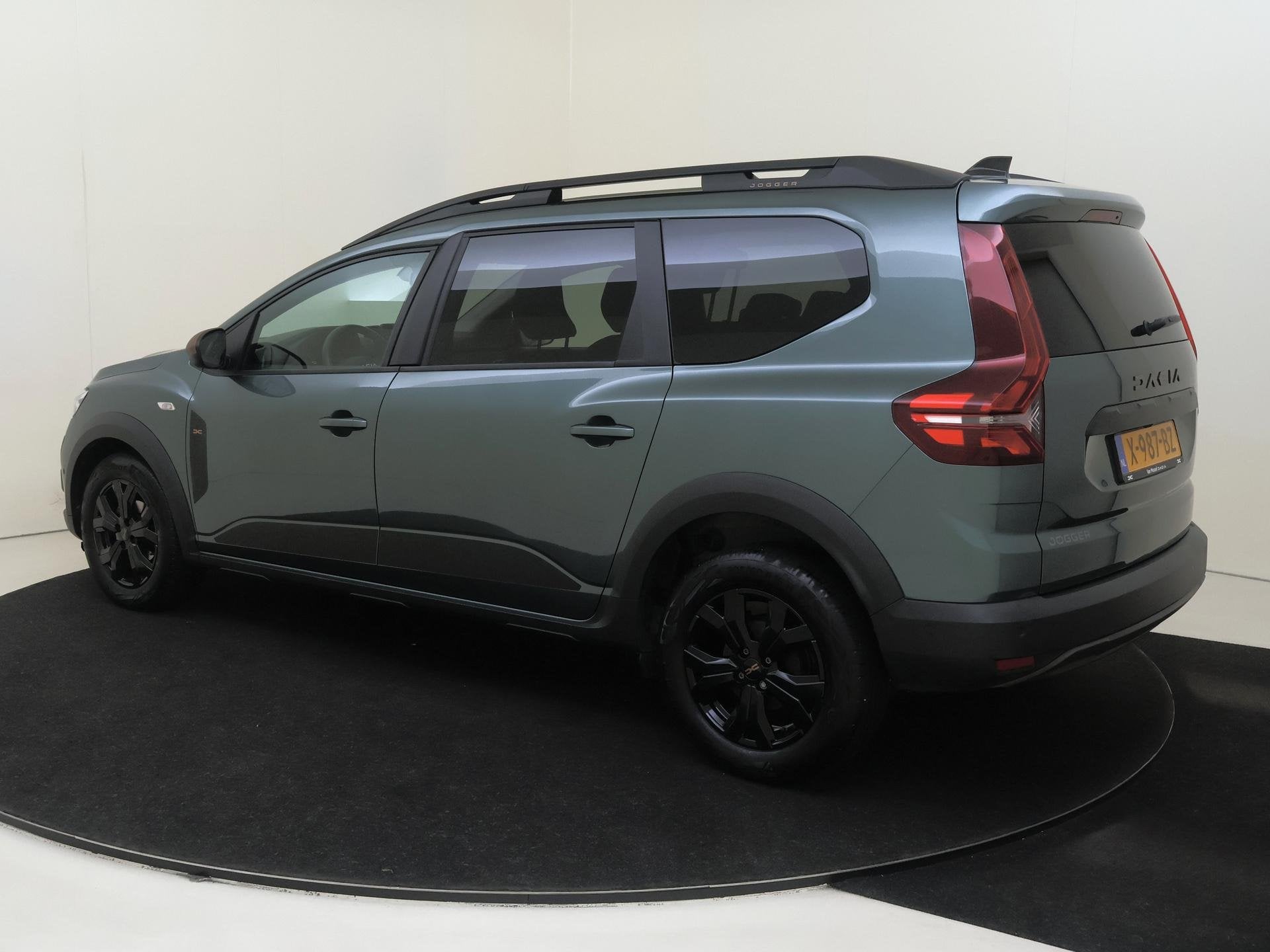 Dacia Jogger 1.0 TCe 110 Extreme 5p. | Sensoren met Camera A, Auto's, Voorwielaandrijving, Stof, Euro 6, Automatische klimaatregeling