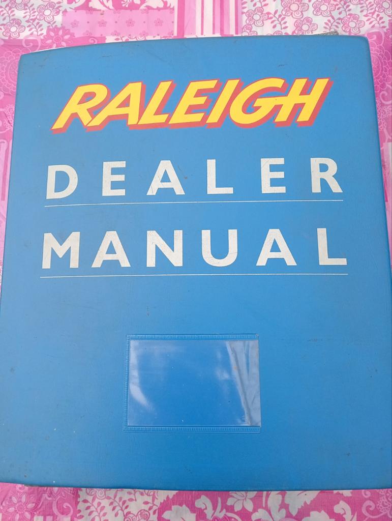 Te koop Dealer mappen, Ophalen of Verzenden