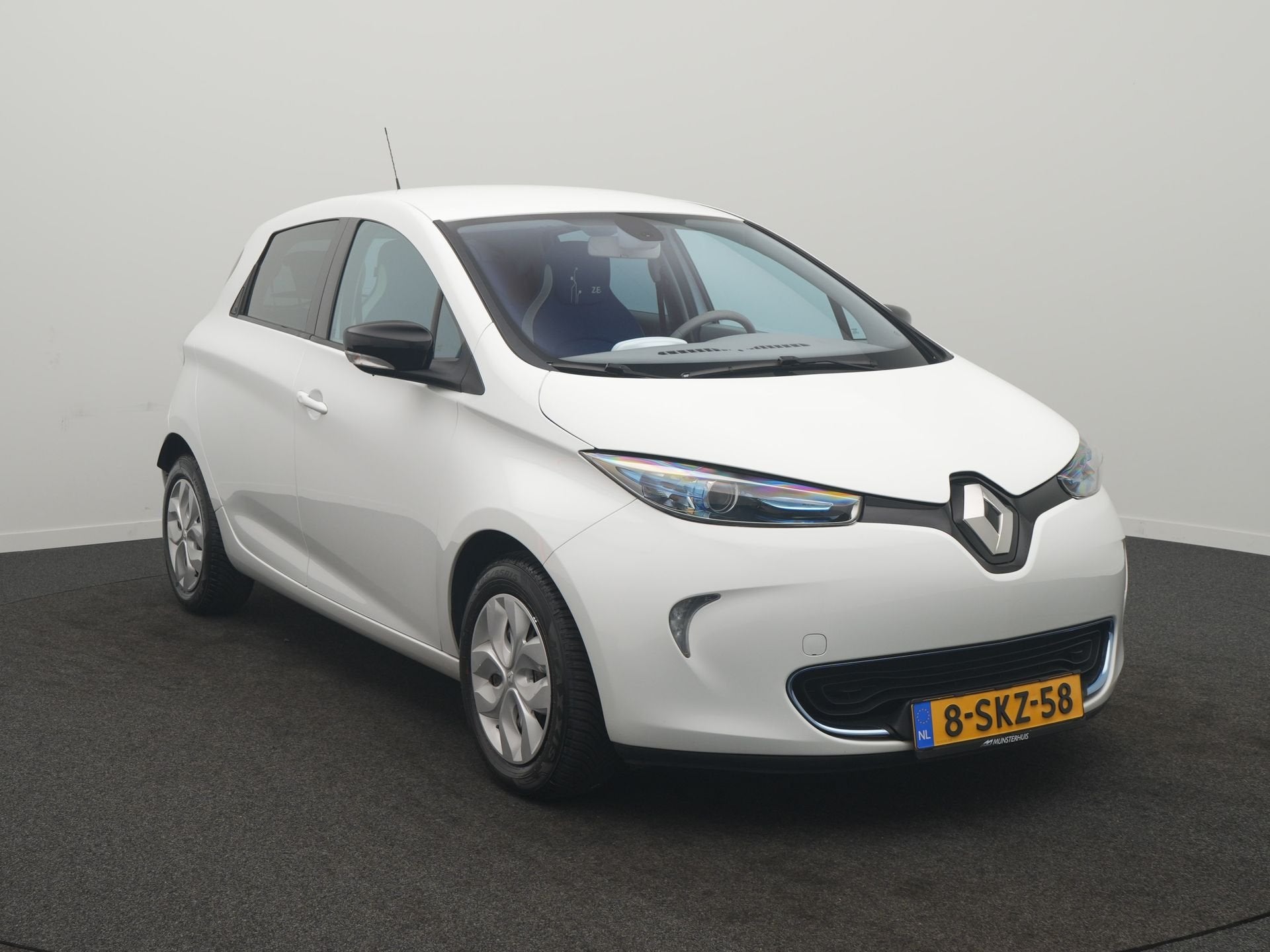 Renault ZOE Q210 Zen Quickcharge 22 kWh Koop accu - RIJKLAAR, 12 maanden, Gebruikt, 22 kWh, Wit