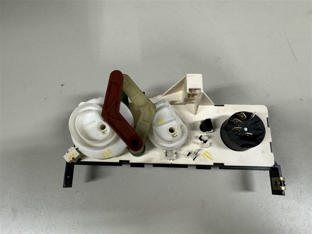 Foto 4 van Bmw Z3 Heater Climate Fan Switch Controls 8 397 712 / 94 614