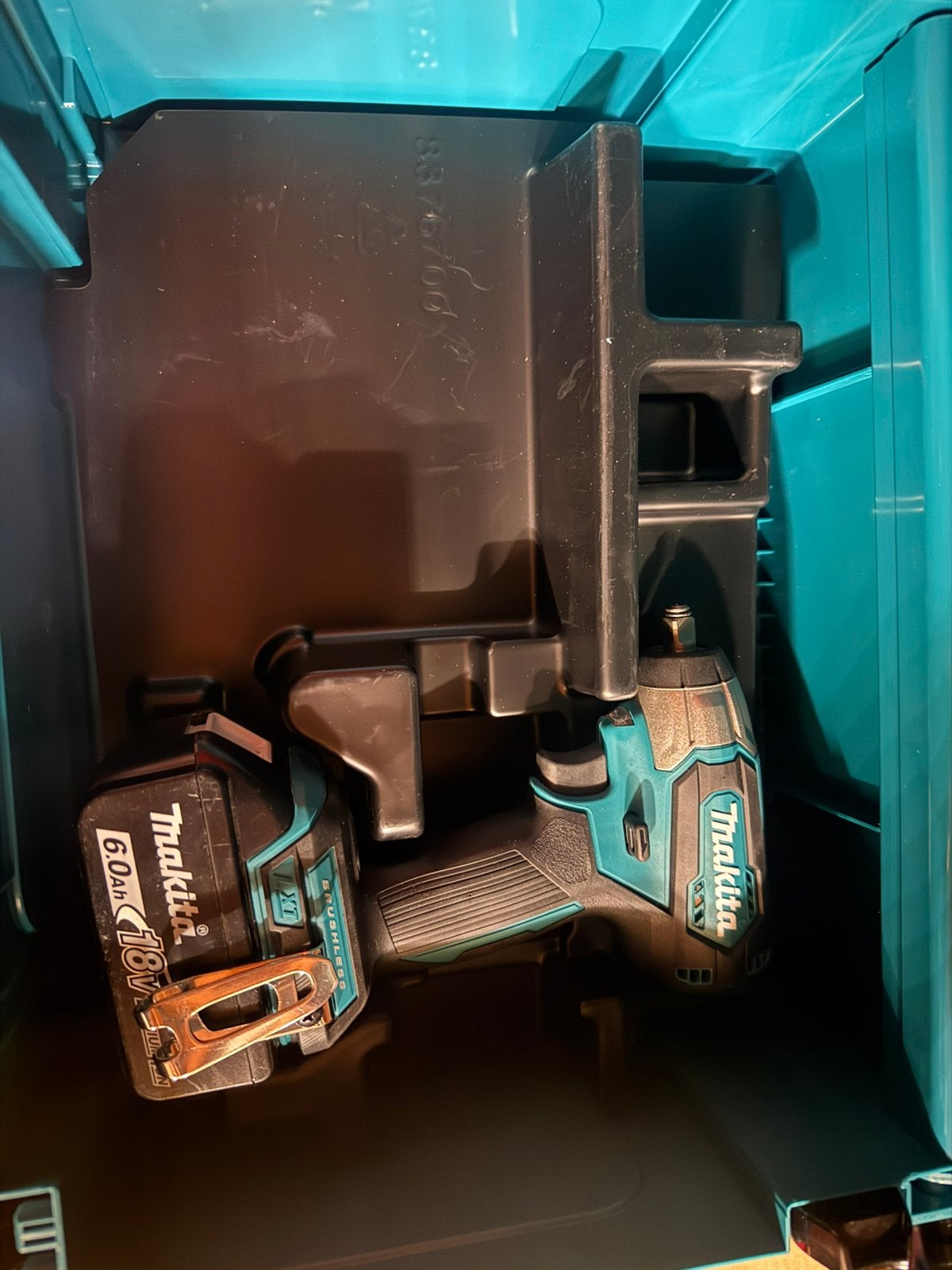 Makita DTW180ZJ Slagmoersleutel 3/8" met 18v 6ah accu, Ophalen of Verzenden, Nieuw