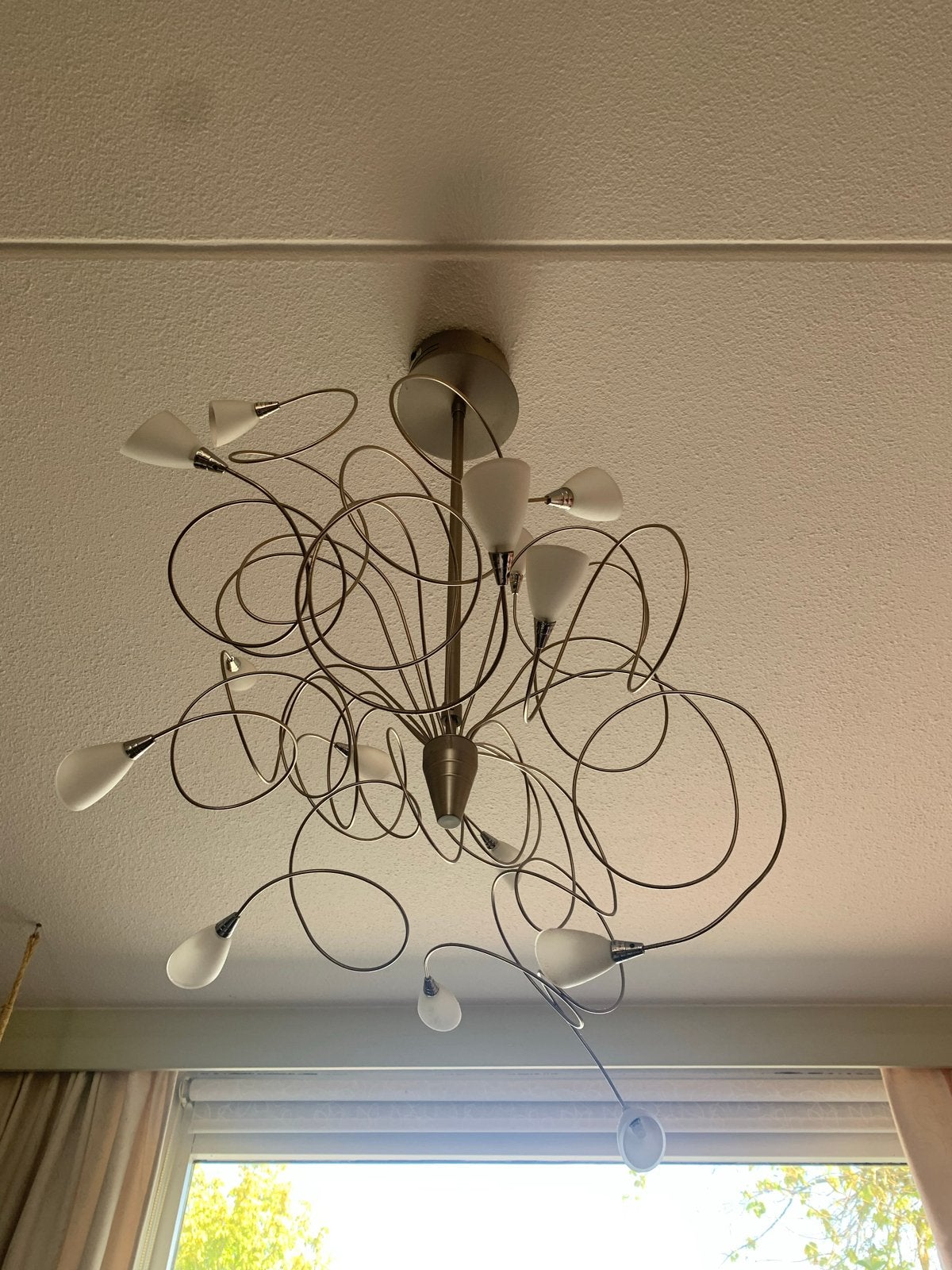 Stijlvolle dimbare plafondlamp met meerdere kelkjes, Ophalen of Verzenden, Gebruikt, Metaal, Minder dan 50 cm