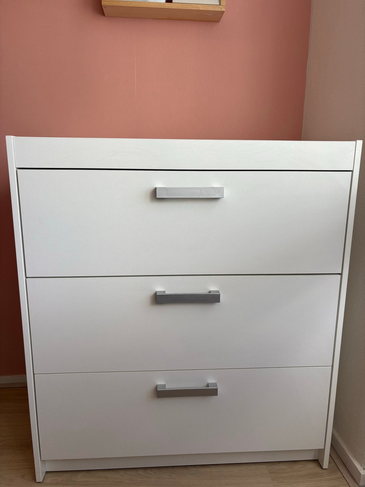 Witte commode met 3 lades en opstaande rand, Ophalen, Gebruikt, 50 tot 70 cm, 75 tot 100 cm