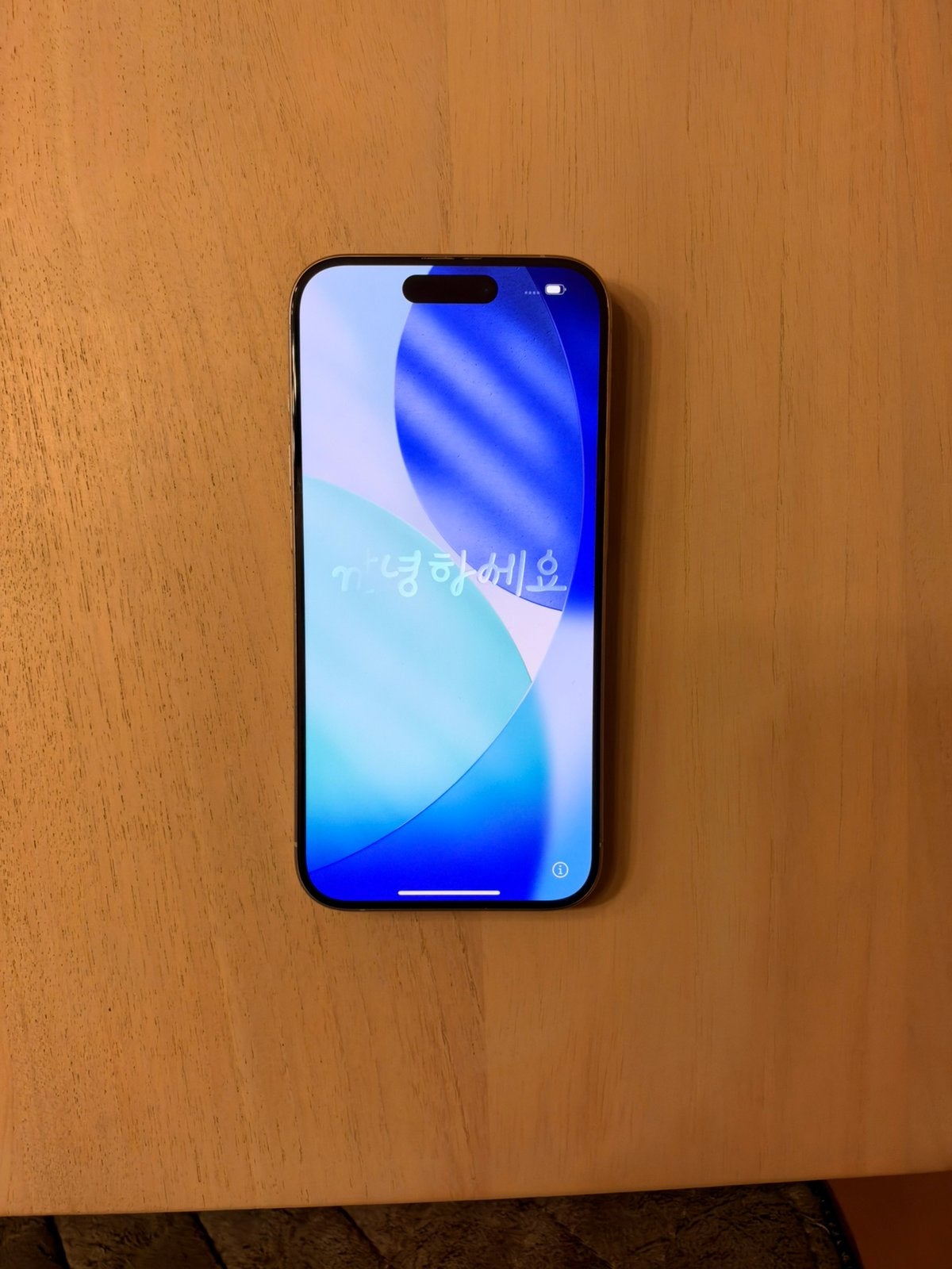 Foto 5 van Apple iPhone 15 Pro 256GB natural titanium